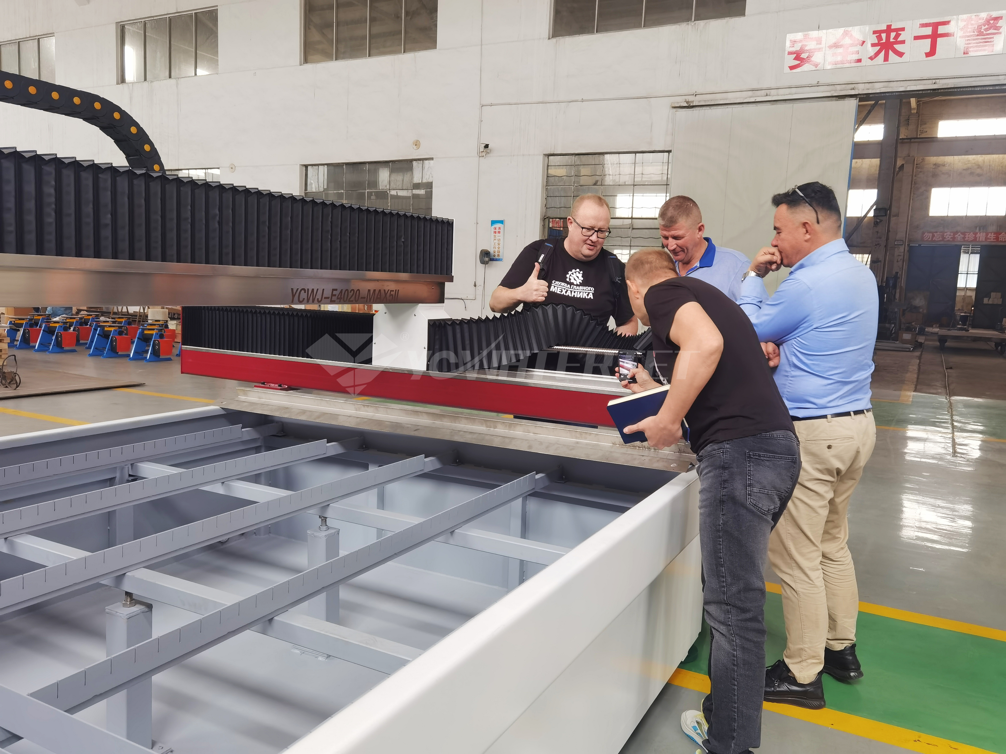 Impulsionando a Cooperação: Equipe da Ásia Central visita YC WATERJET