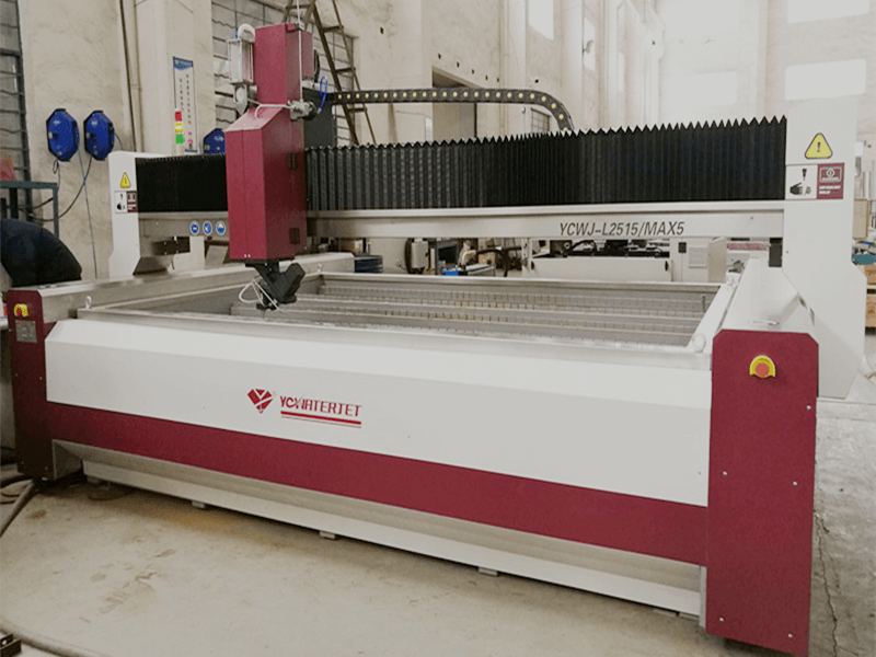 America, YC Water Jet vem aqui novamente!