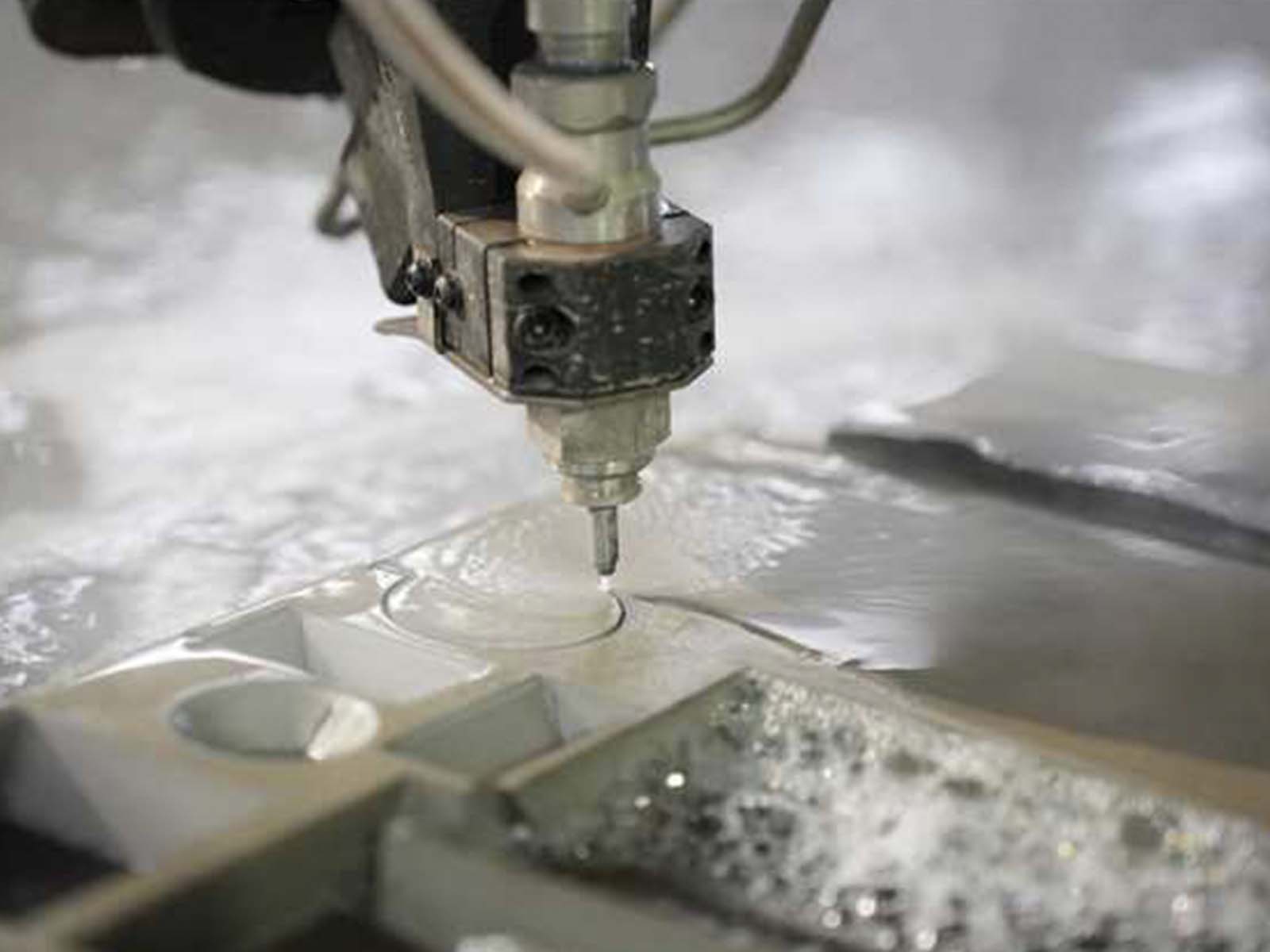 Máquina de corte elétrica por jato de água elétrica de 5 eixos 3D, aço inoxidável, mármore e vidro
