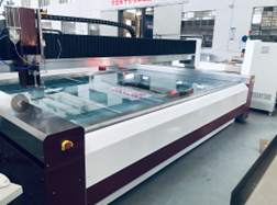 Cortador de Jato de Água Industrial com Guia Linear para Corte de Seção Vertical