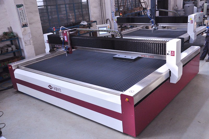 3 eixo de corte de jato de &aacute;gua.jpg