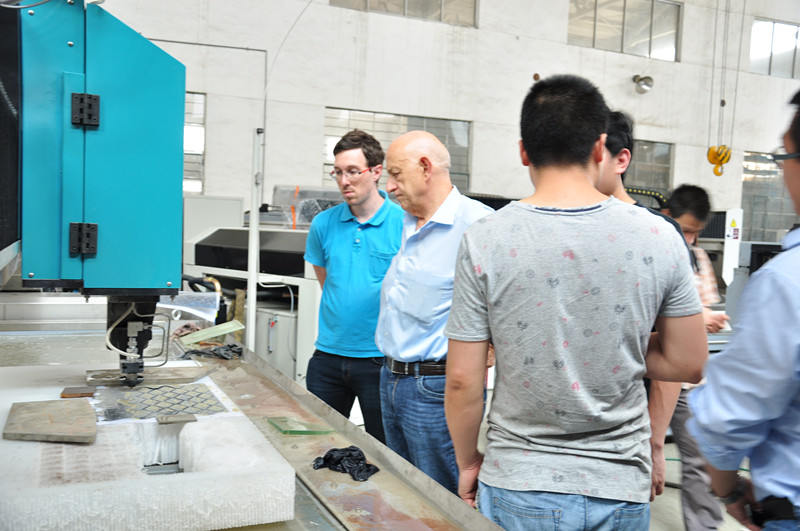 5 eixos aqu&aacute;ticos de jato.jpg