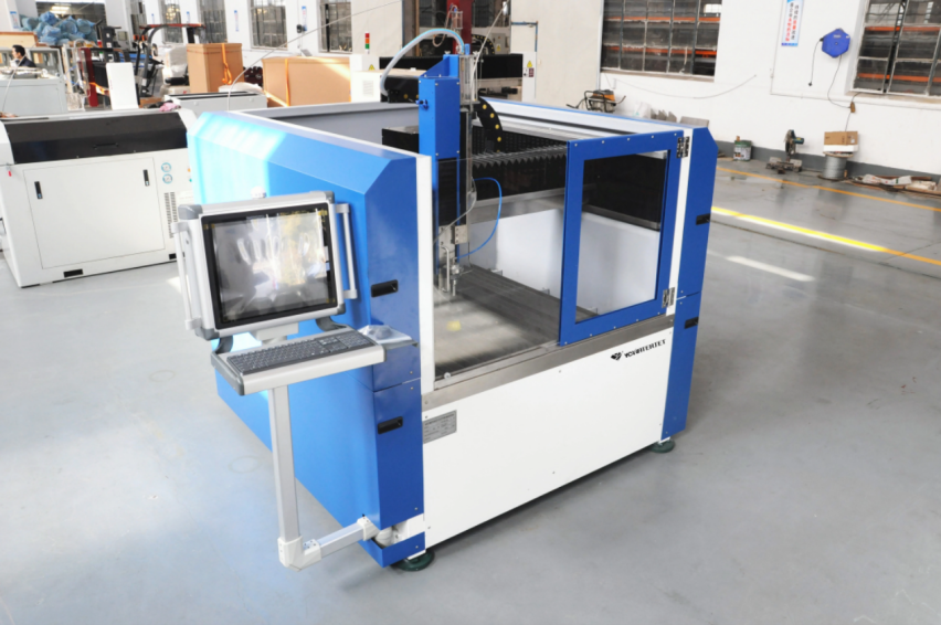 Máquina de corte a jato de água CNC de 3 eixos: 3038-L1313