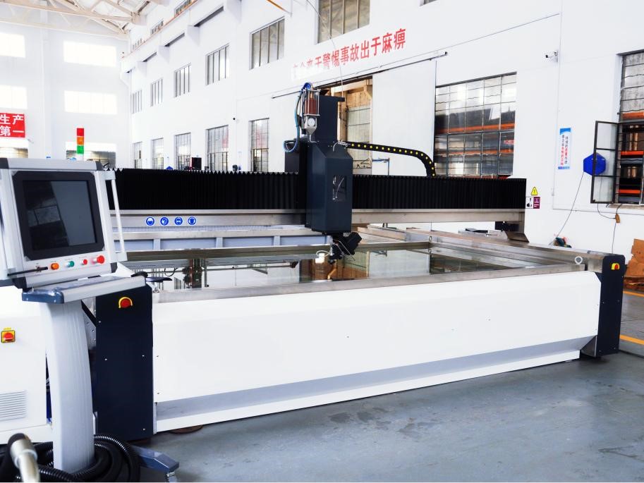Máquina de corte a jato de água CNC de 3 eixos de pressão ultra alta: 3038-L3015