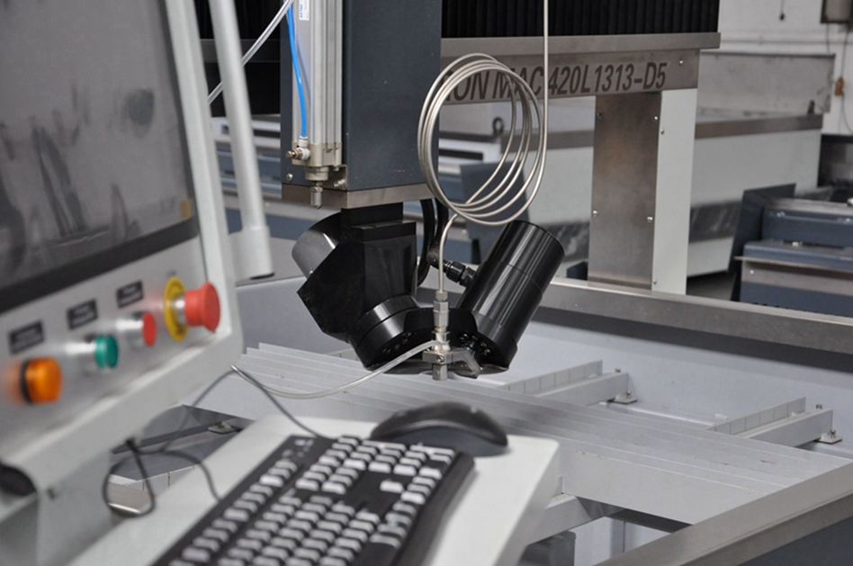 Solidity and Stable Waterjet Cutting Machine for Industrial