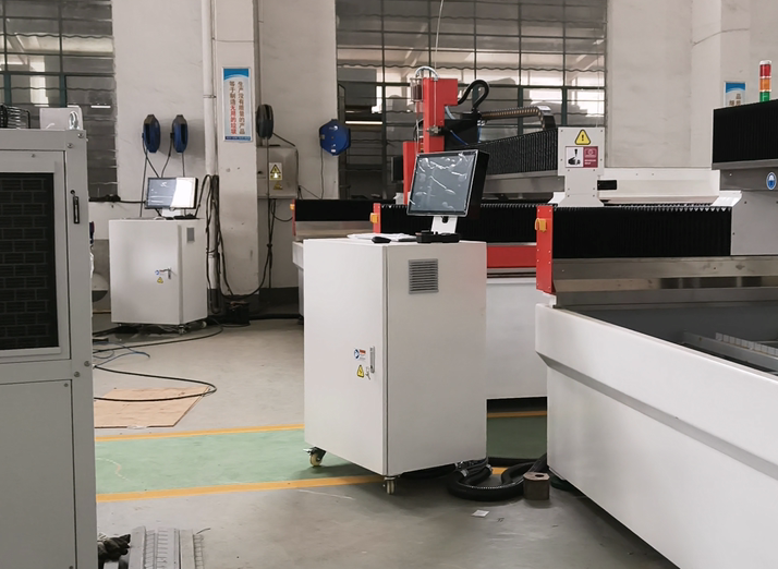 Controlador CNC relacionado &agrave; m&aacute;quina CNC s&eacute;rie E