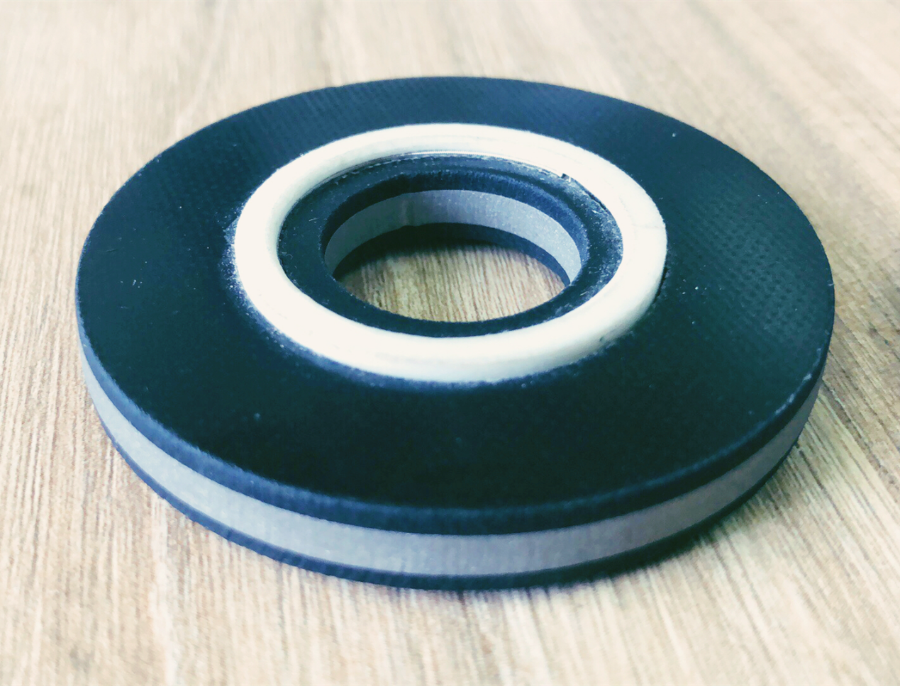 Cortador de jato de água conveniente de metal para material composto
